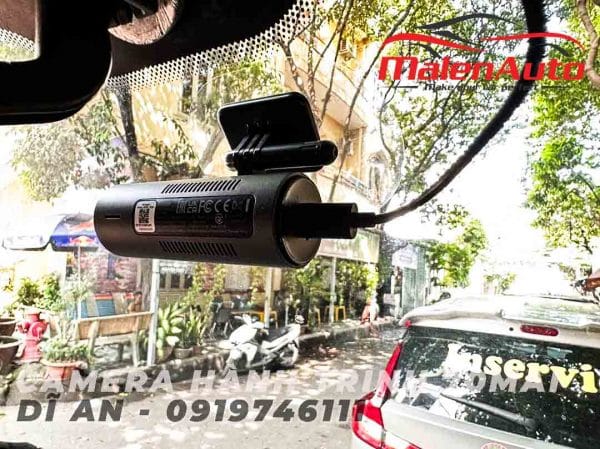 lap dat cam hanh trinh 70mai m310 tai di an
